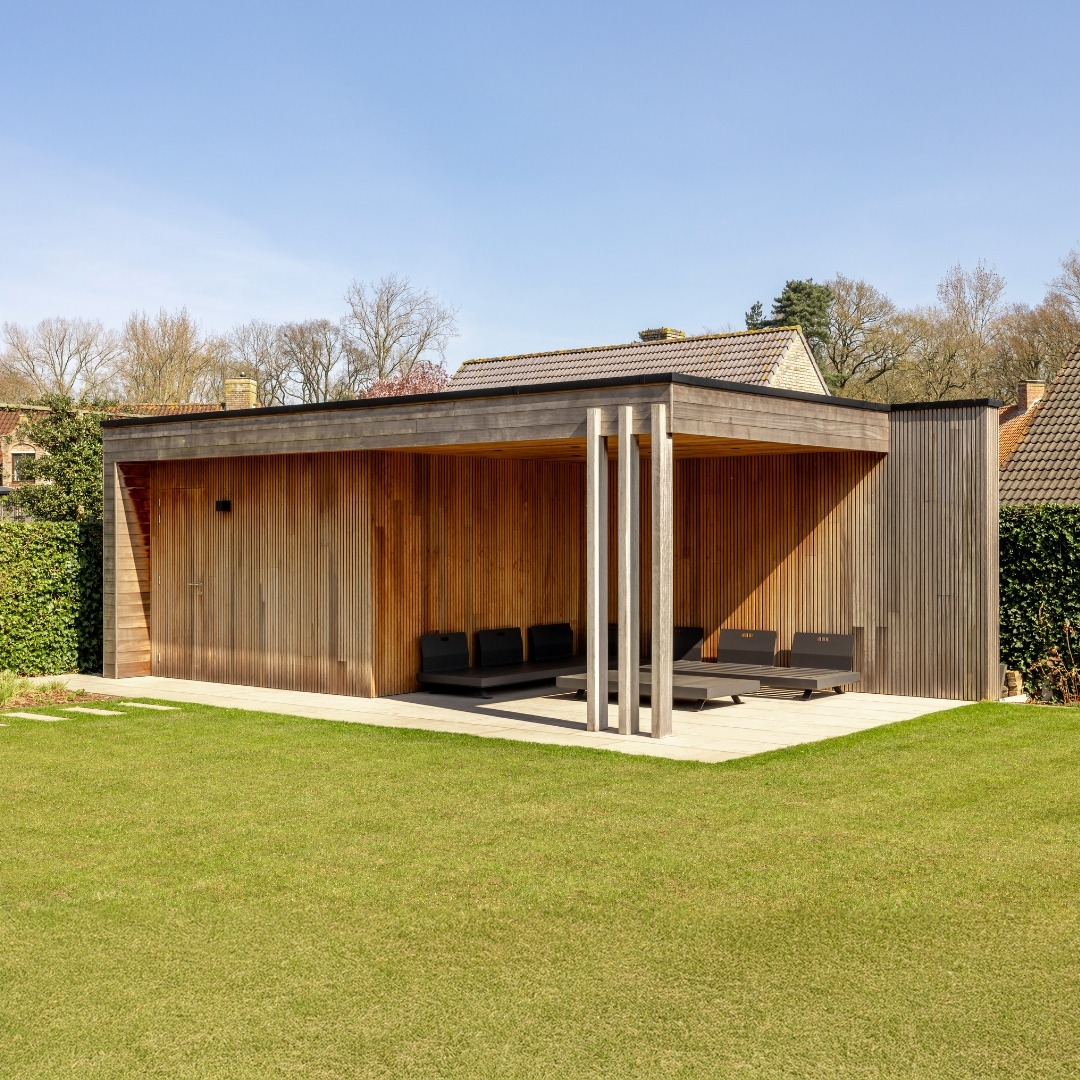 houten-terrasoverkapping-met-berging